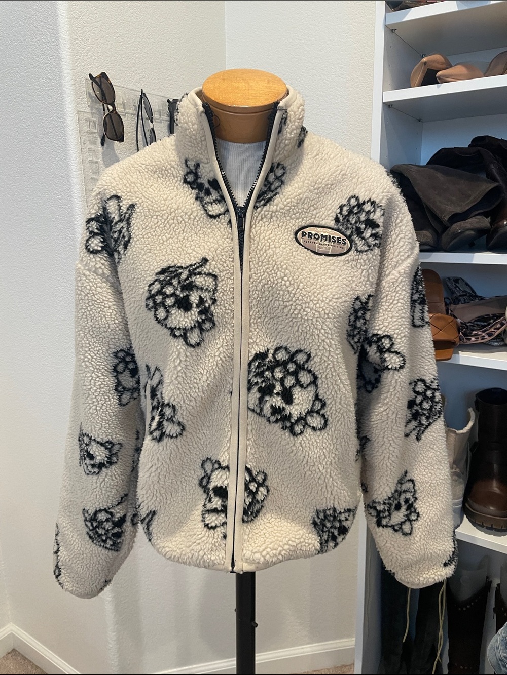 Broken Promises skull jacket Size XS